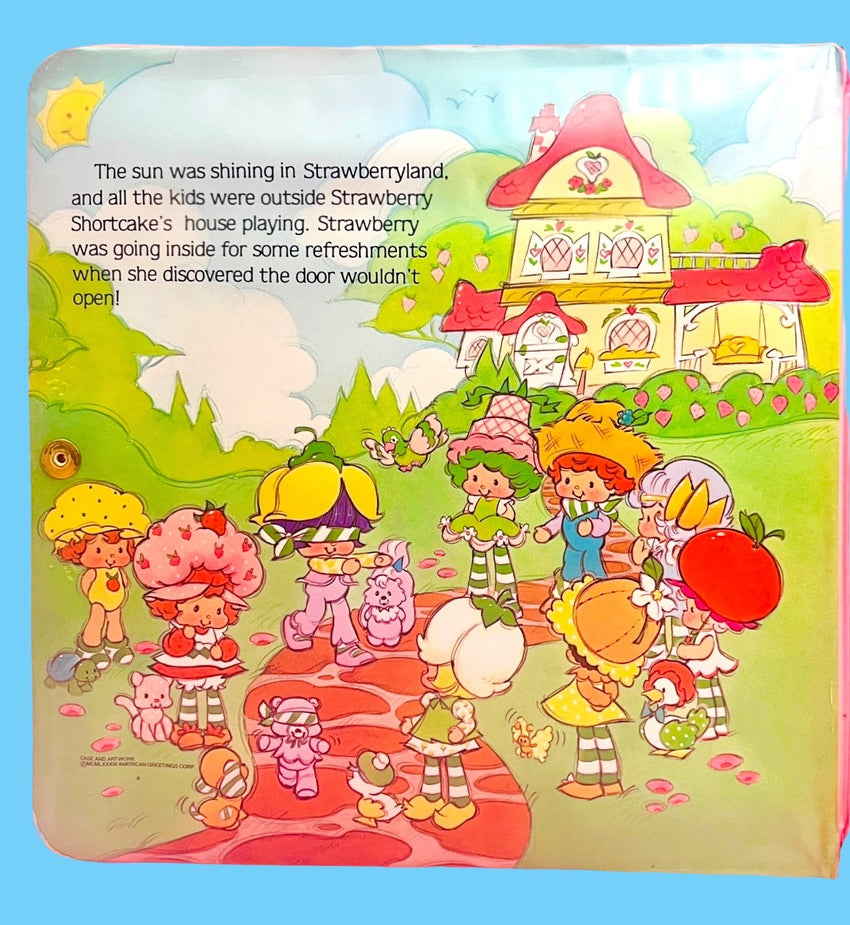 Vintage 1981 Strawberry Shortcake "Strawberry Land" Display Case Folder for Strawberry Shortcake Miniatures!
