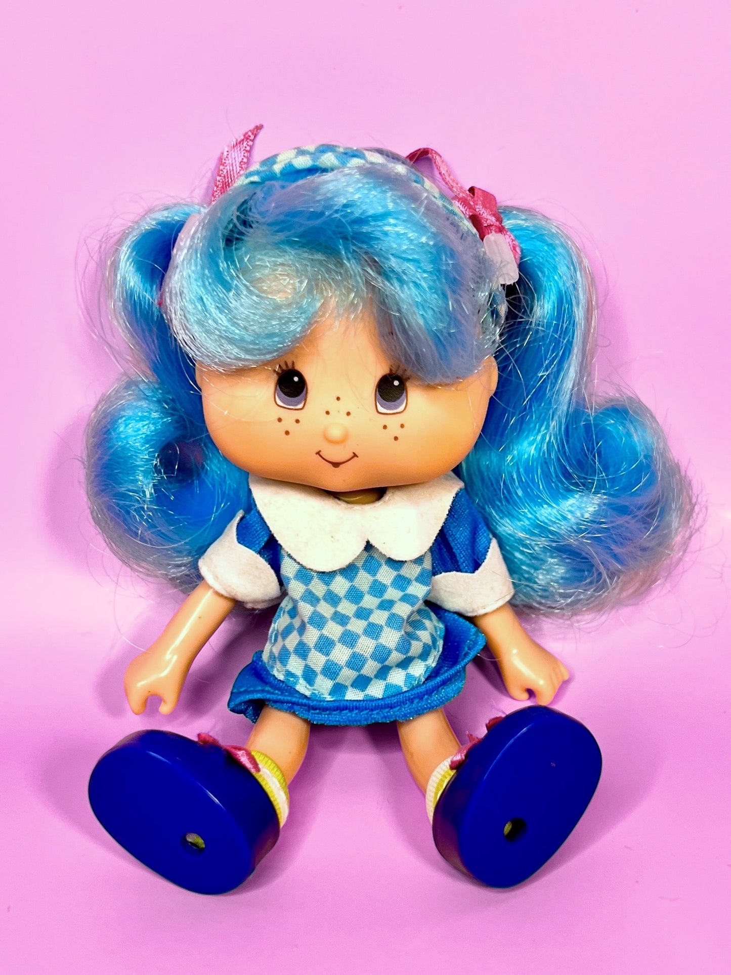 Vintage Rare THQ Blueberry Muffin doll from the 1991 Strawberry Shortcake Series