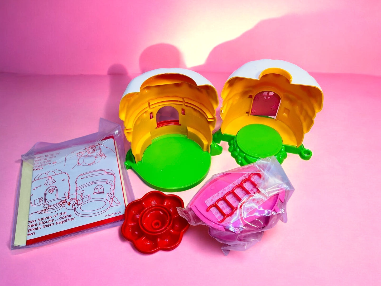 NEW IN BOX Vintage 1980s Strawberry Shortcake Strawberryland House UNUSED with Intact Stickers & Sealed Accessories!
