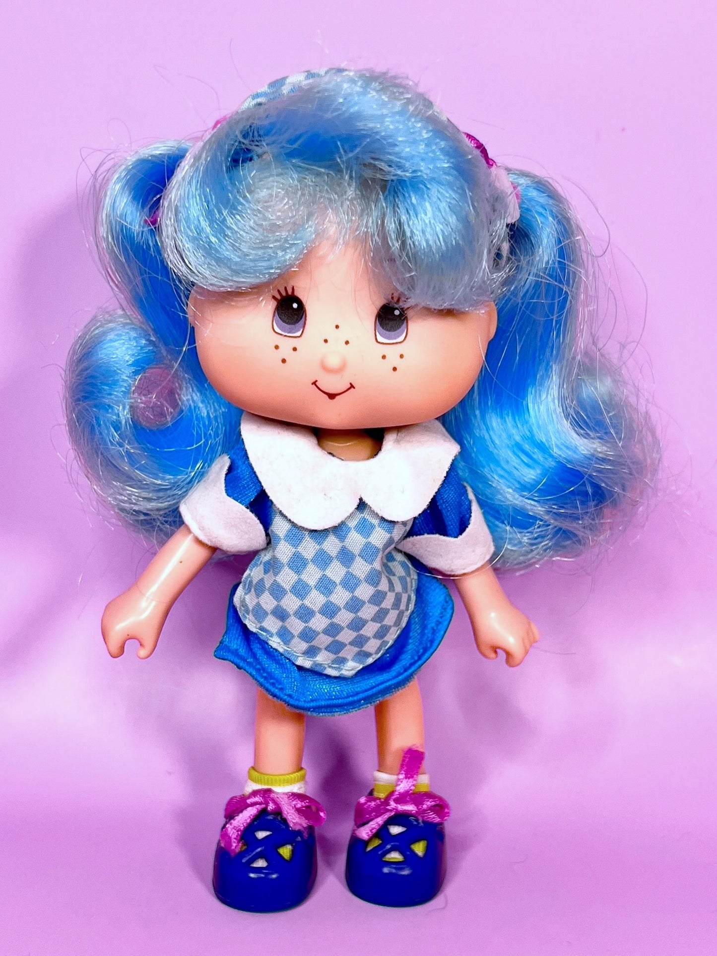 Vintage Rare THQ Blueberry Muffin doll from the 1991 Strawberry Shortcake Series