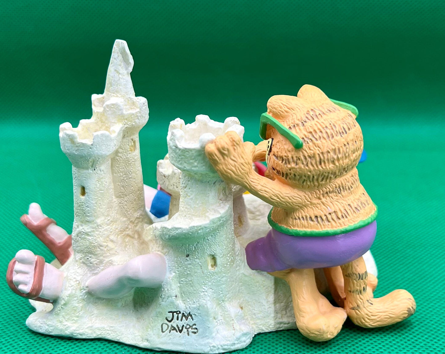 Danbury Mint Garfield “Crowning Achievement” 1994 Figurine. Excellent/Mint condition! - Dolly Magic