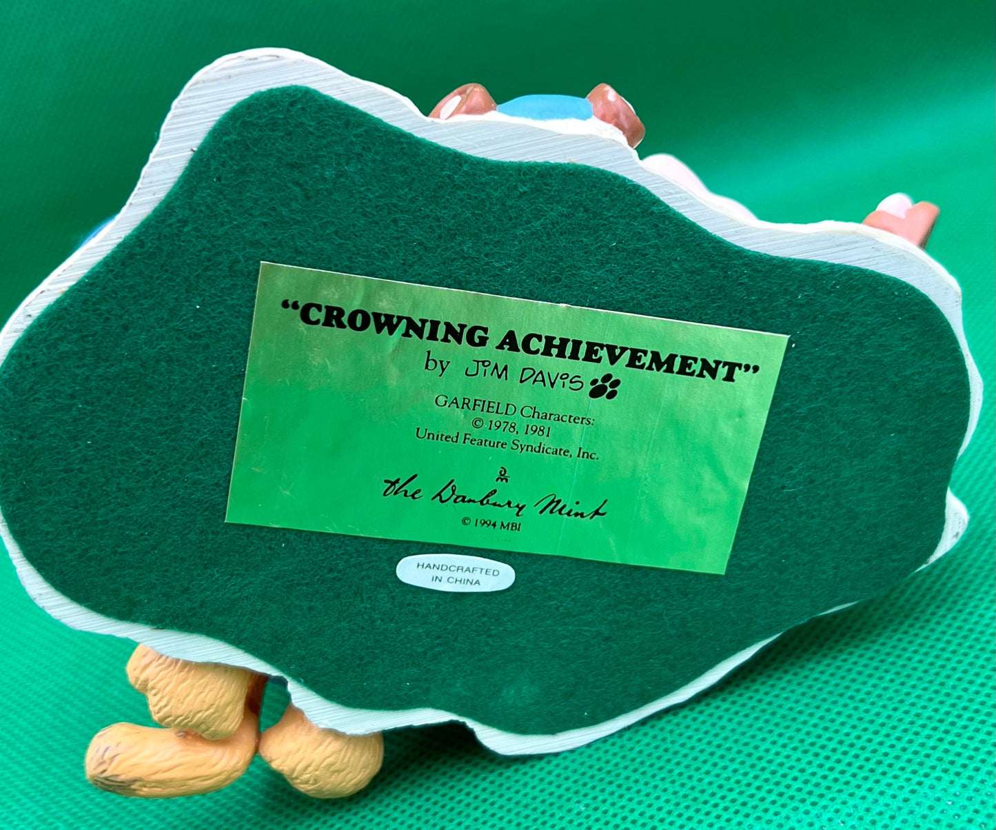 Danbury Mint Garfield “Crowning Achievement” 1994 Figurine. Excellent/Mint condition! - Dolly Magic
