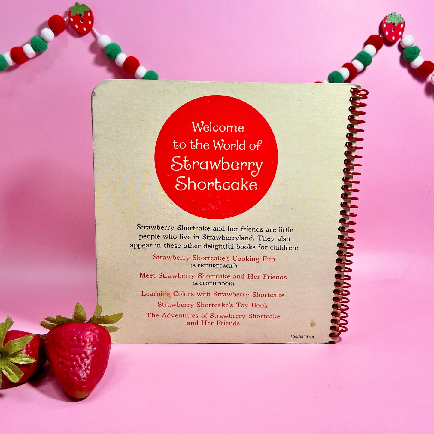 Vintage 1980 Strawberry Shortcake Scratch & Sniff Book: The Sweet Smell of Strawberry Land. Still Scented! - Dolly Magic
