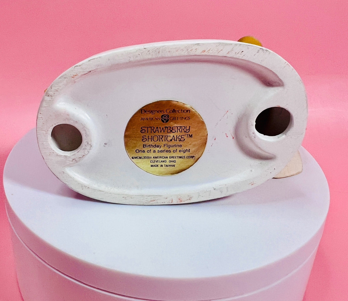 VERY RARE! 1980 Strawberry Shortcake Ceramic Desktop Figurine with Mirror in Excellent Condition! Perfect Collectors Item! - Dolly Magic