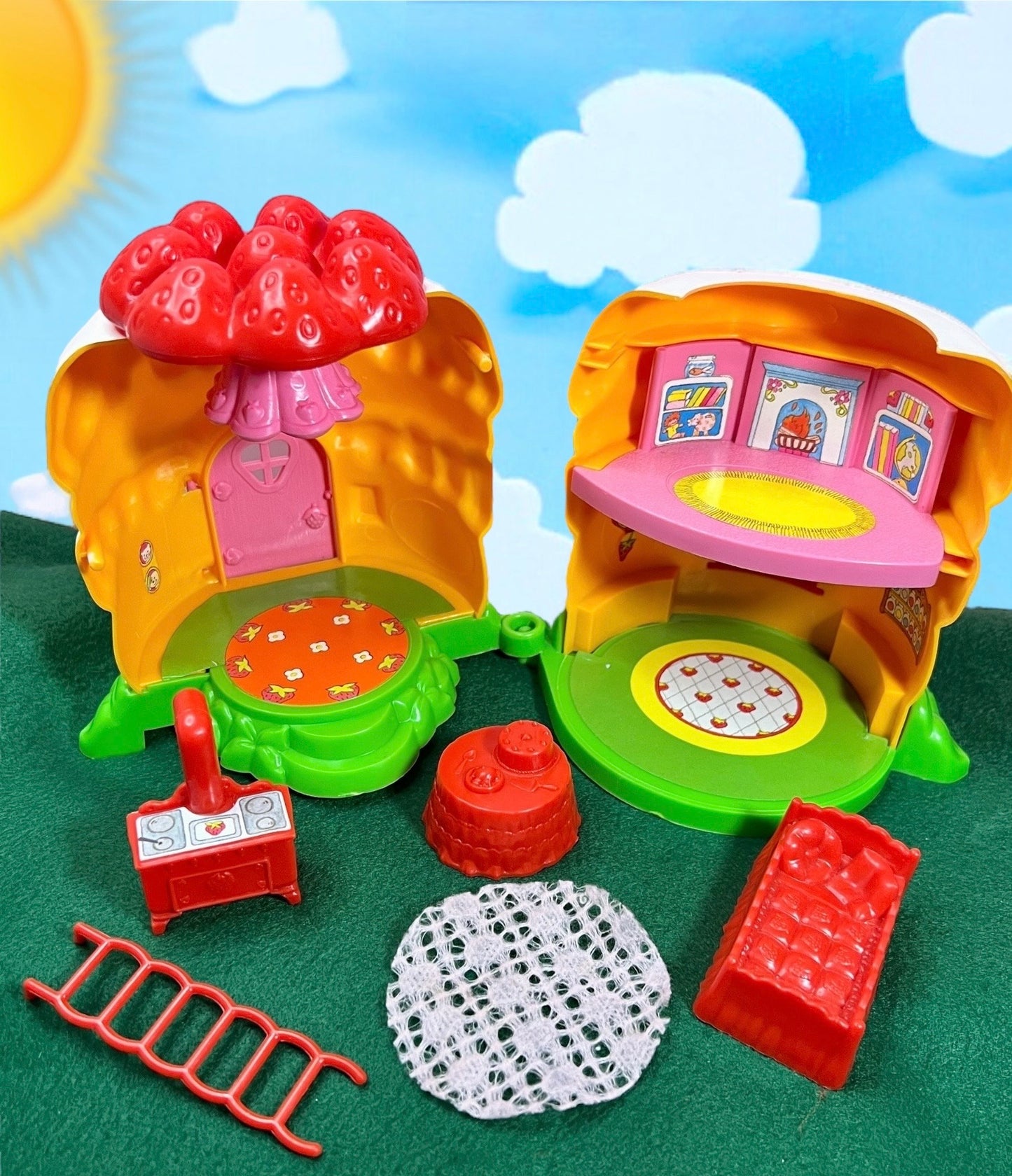 1981 Vintage Strawberry Shortcake Strawberry’s “Shortcake House” Miniature Strawberryland House Complete Made by Kenner - Dolly Magic