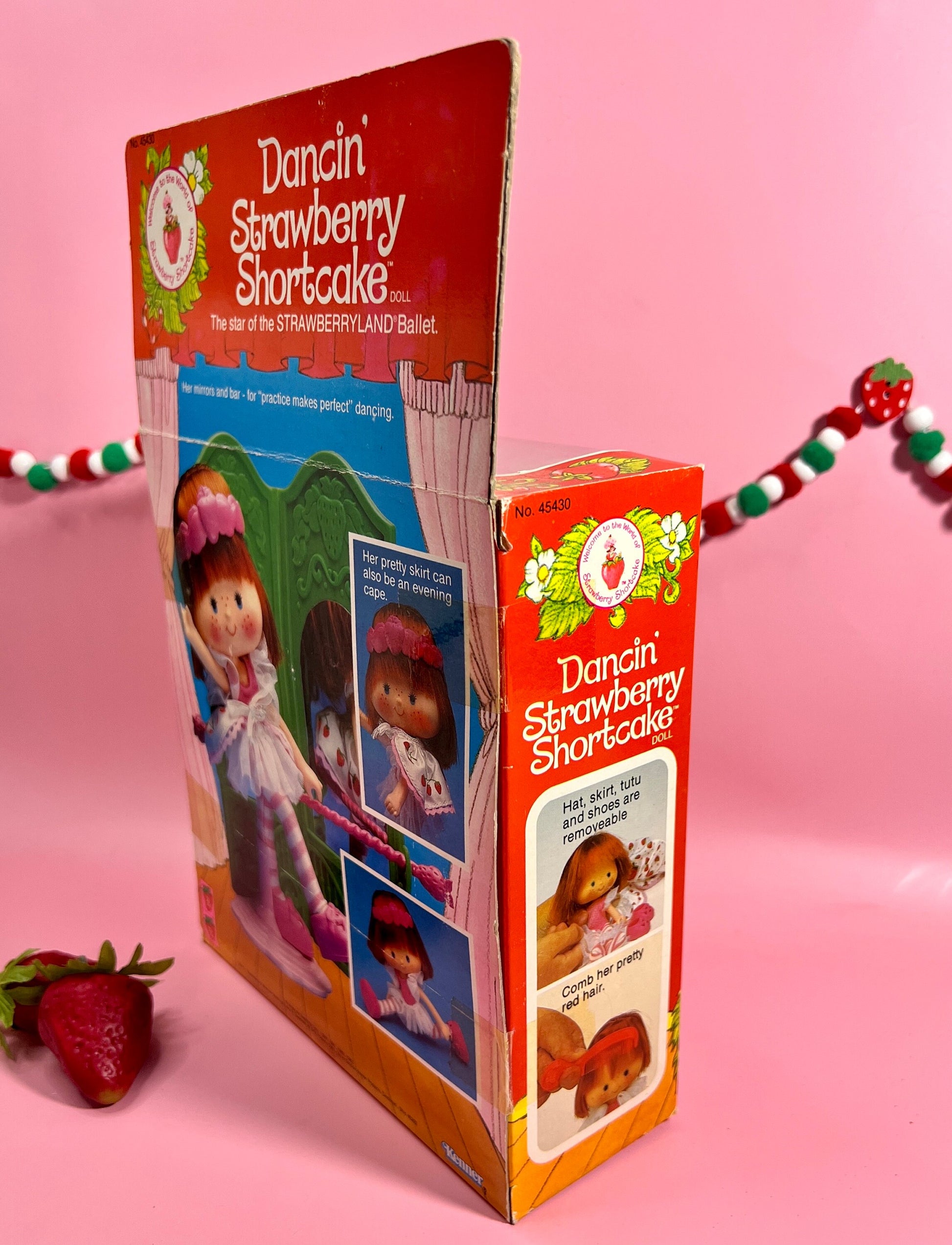 SEALED in Box 1983 Dancin' Strawberry Shortcake Complete with all Accessories - Dolly Magic