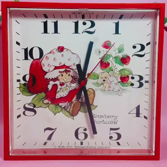 Vintage 1981 Strawberry Shortcake Wall Clock