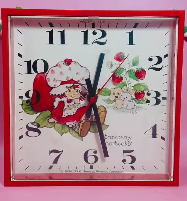 Vintage 1981 Strawberry Shortcake Wall Clock