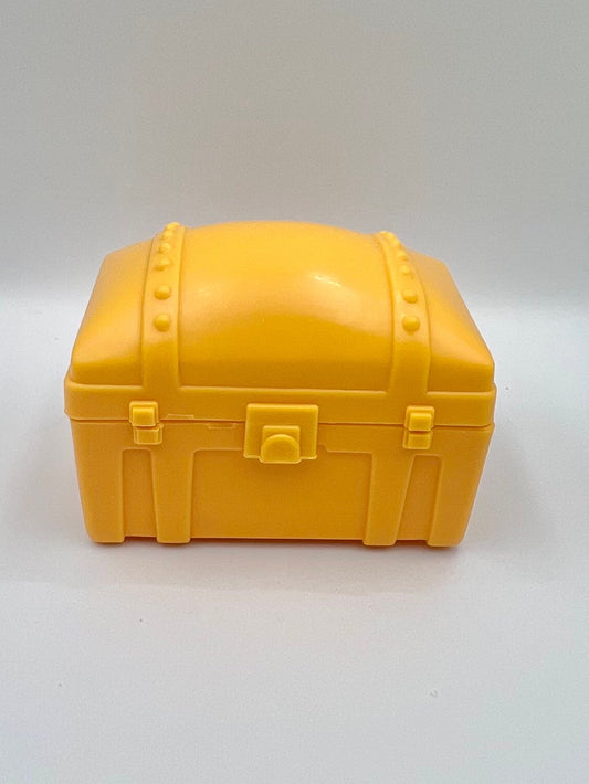RARE! Vintage 1983 Berry Happy Home Attic Trunk from Strawberry Shortcake! - Dolly Magic