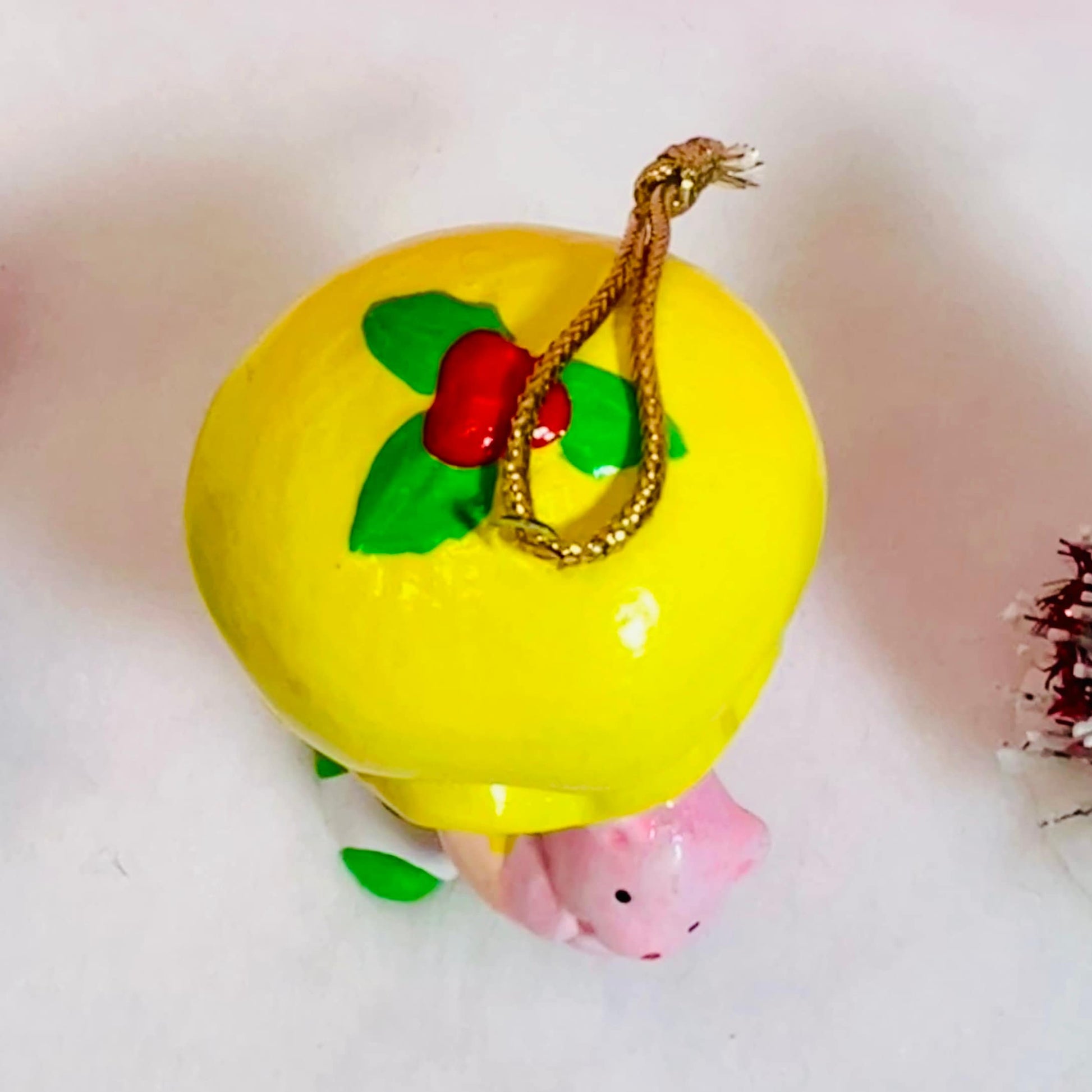 1982 Vintage Strawberry Shortcake Ceramic Christmas Ornament: Apple Dumpling & Custard the Cat - Dolly Magic