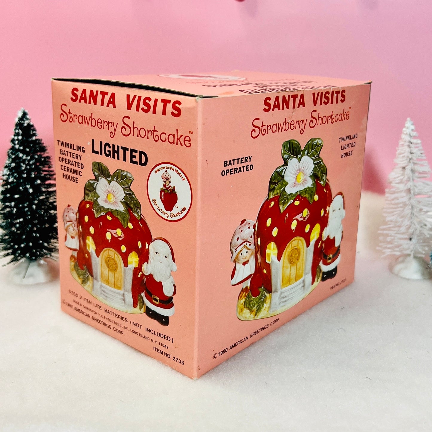 Vintage 1980 "Santa Visits Strawberry Shortcake" Christmas Twinkling Light Up Ceramic Berry House with Original Box - Dolly Magic