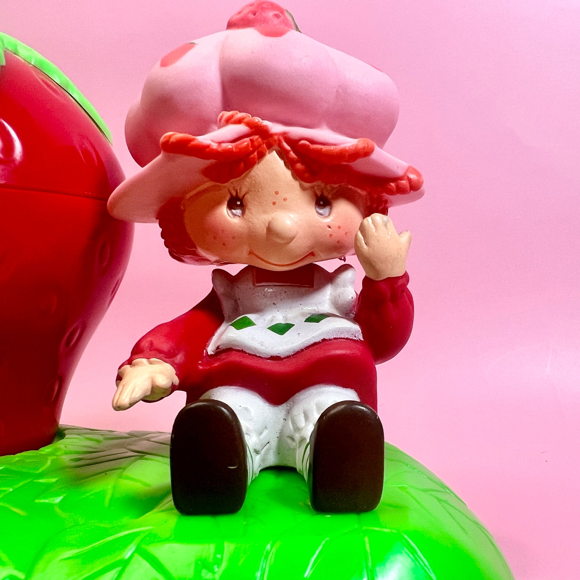 Vintage 1981 Strawberry Shortcake Desktop Office Set (or original purpose as Toothbrush Holder with Cup!) - Dolly Magic