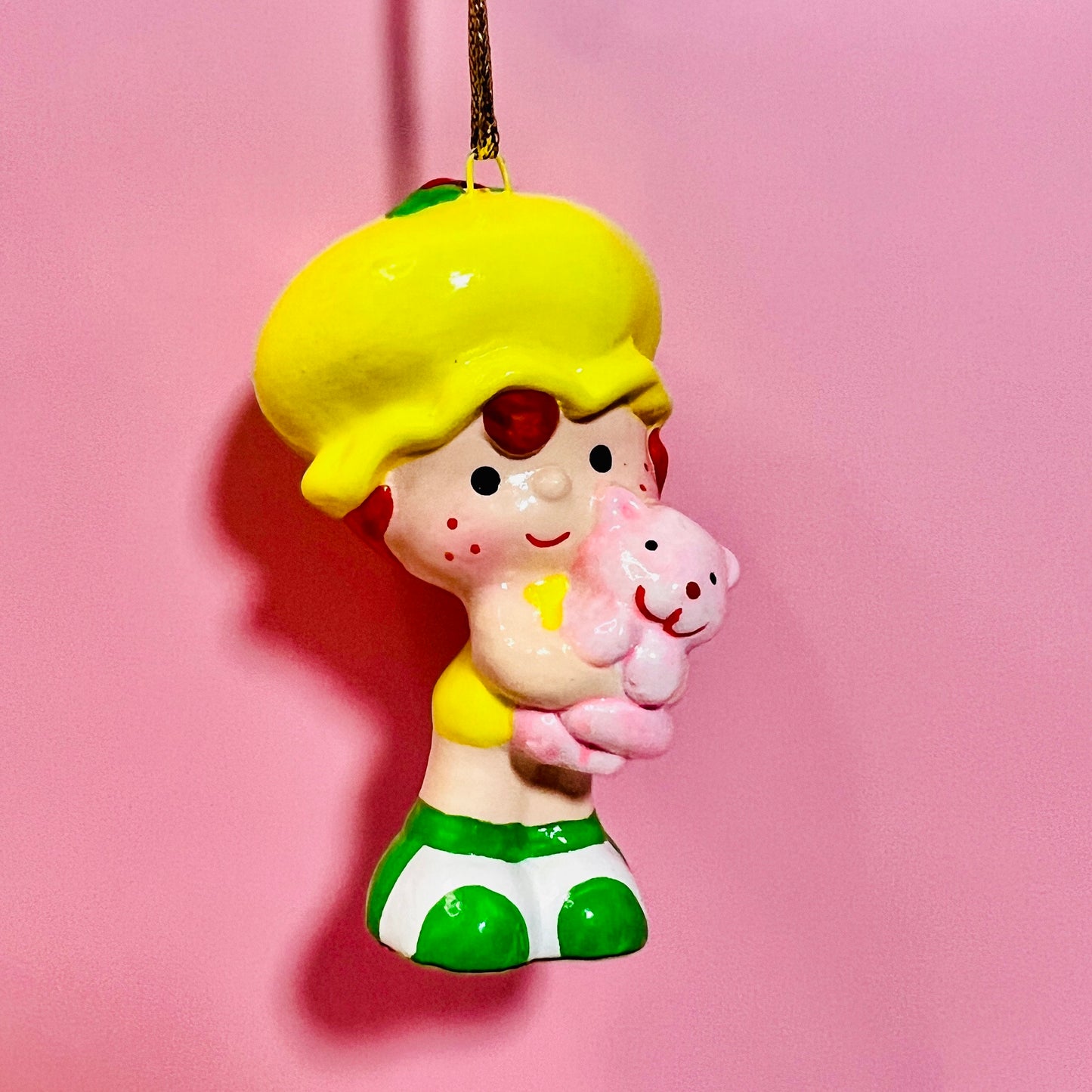 1982 Vintage Strawberry Shortcake Ceramic Christmas Ornament: Apple Dumpling & Custard the Cat - Dolly Magic