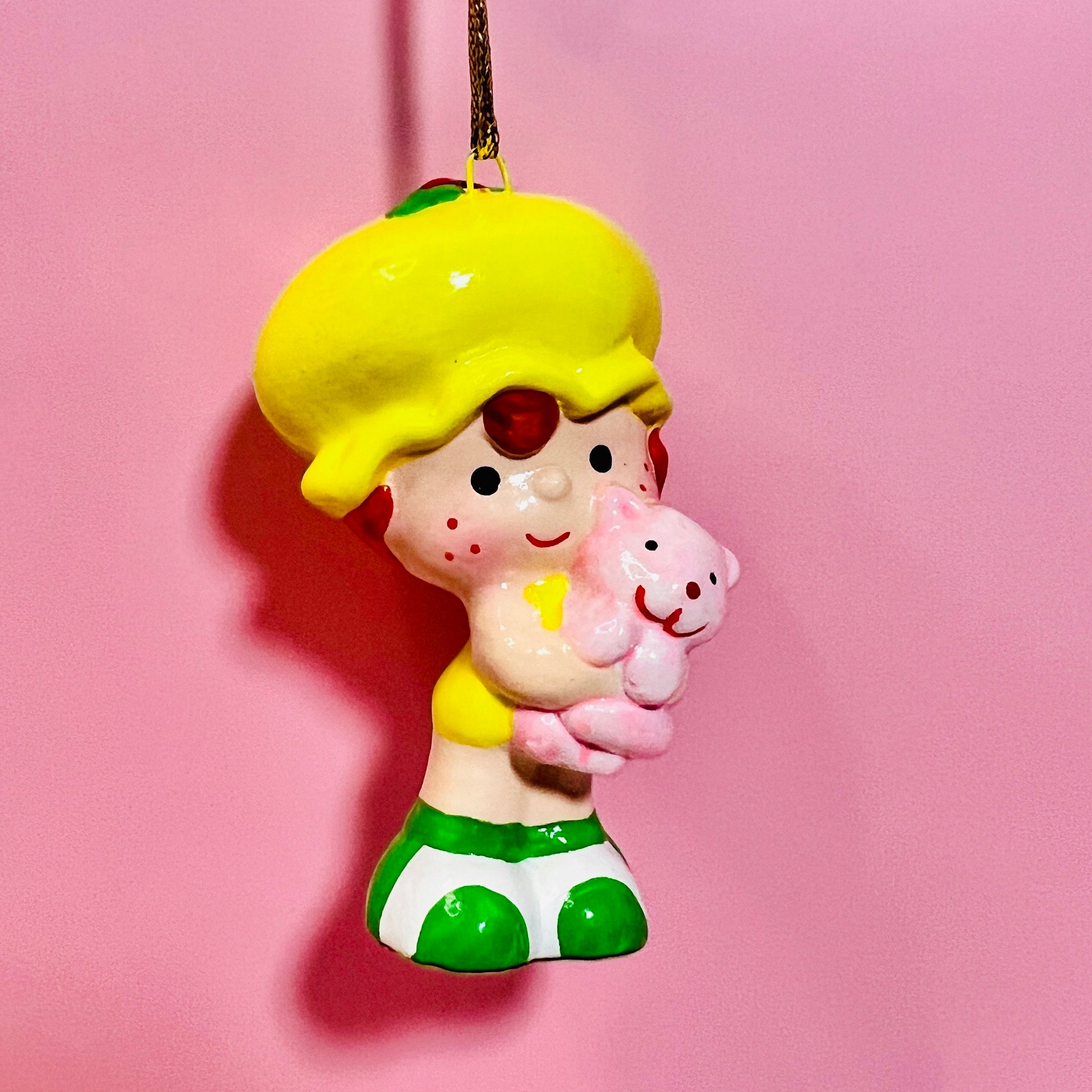 1982 Vintage Strawberry Shortcake Ceramic Christmas Ornament: Apple Dumpling & Custard the Cat - Dolly Magic