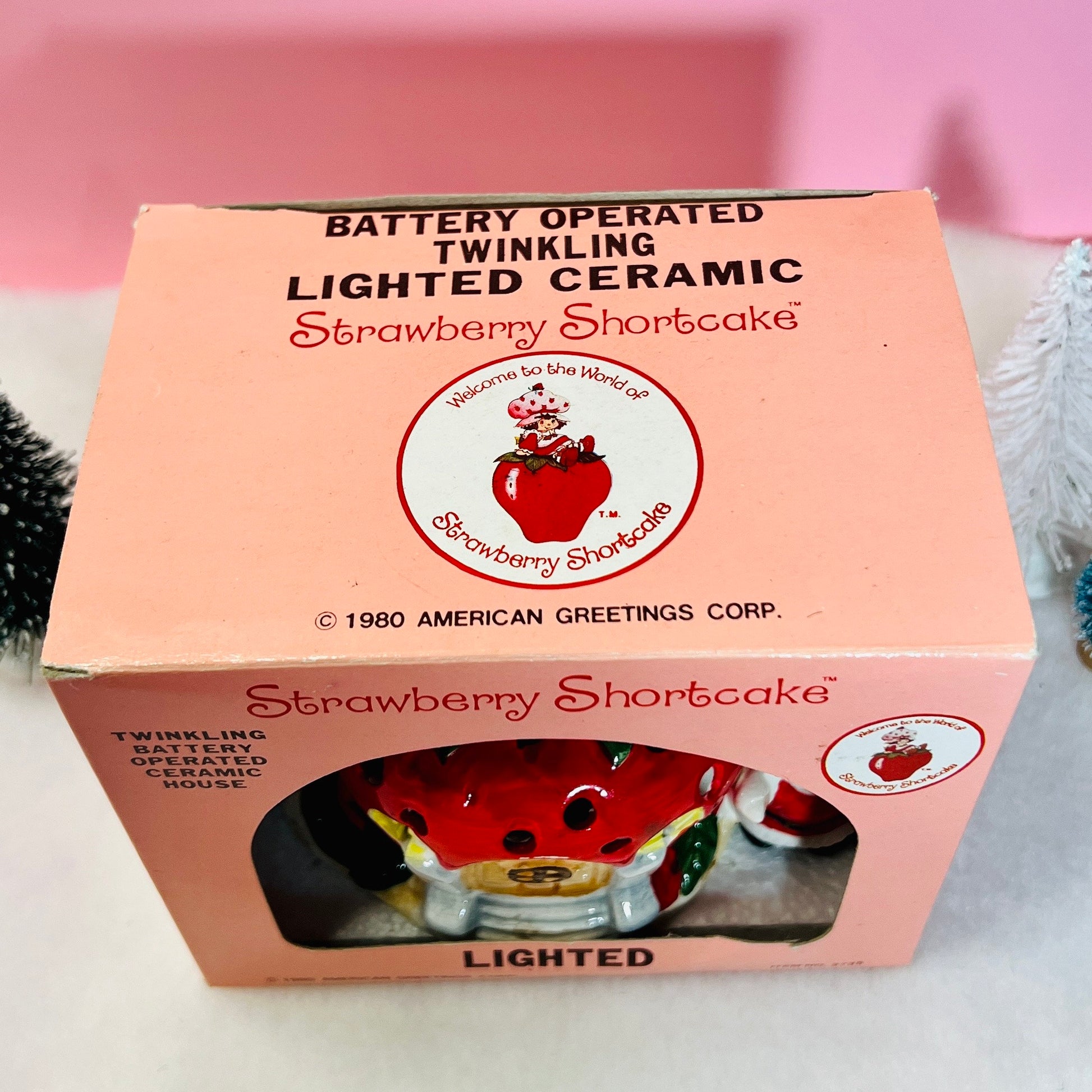 Vintage 1980 "Santa Visits Strawberry Shortcake" Christmas Twinkling Light Up Ceramic Berry House with Original Box - Dolly Magic