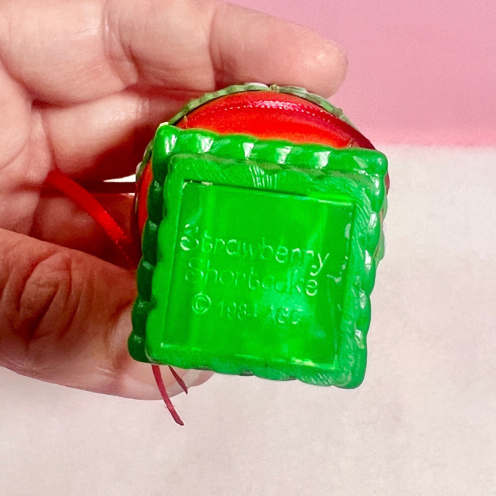 1984 Strawberry Shortcake "Up, Up And Away" Hot Air Balloon Ornament - Vintage Charm for Your Tree! - Dolly Magic