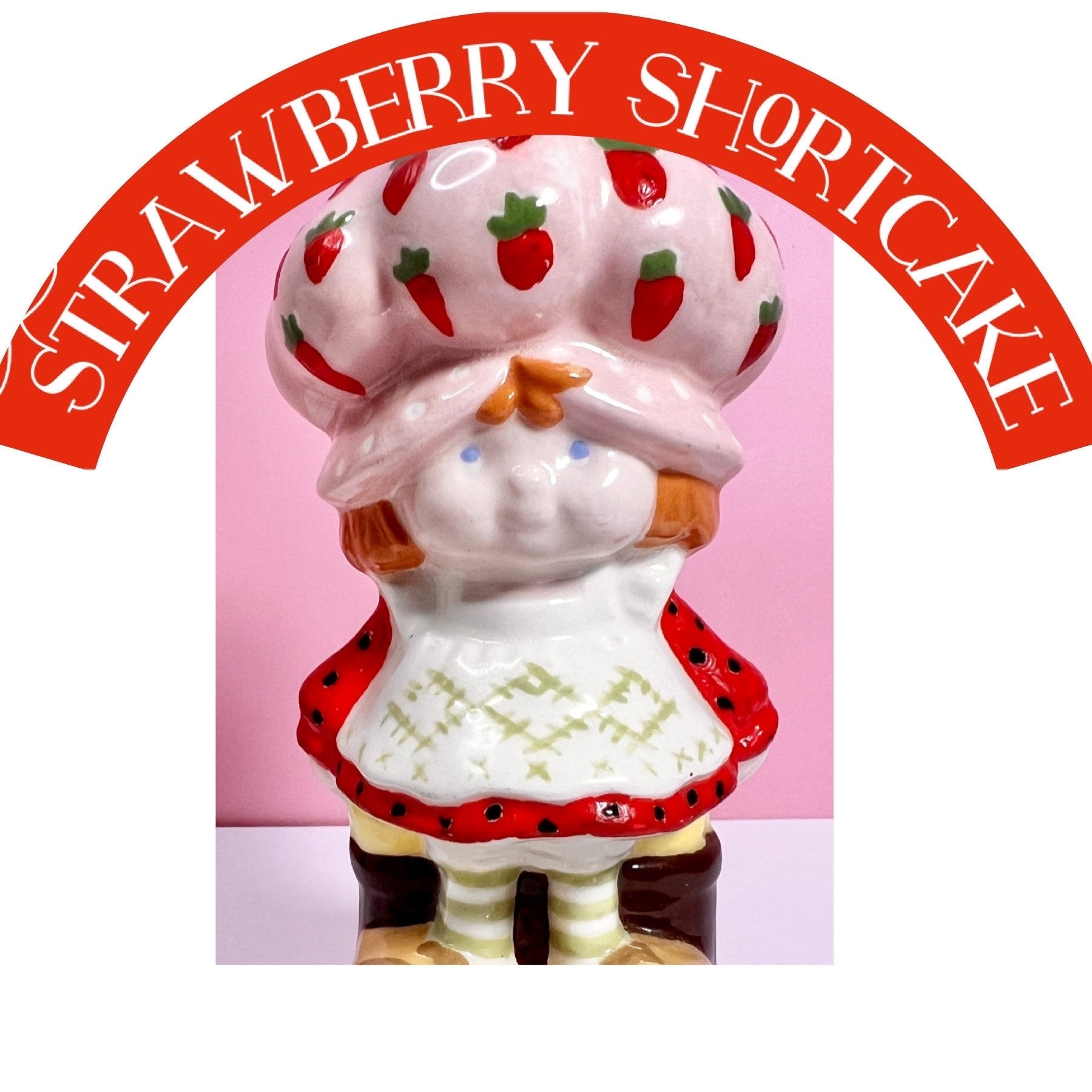Vintage Glazed Ceramic Strawberry Shortcake Figurine - READ and SEE Pictures. Vintage 1980s Hand Painted Collectible Strawberry Shortcake - Dolly Magic